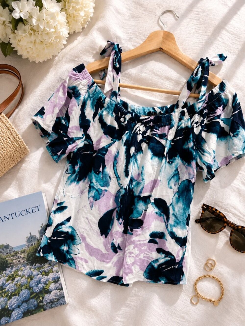 Juicy Couture Off Shoulder Floral Blouse Coquette Soft Girl Y2K